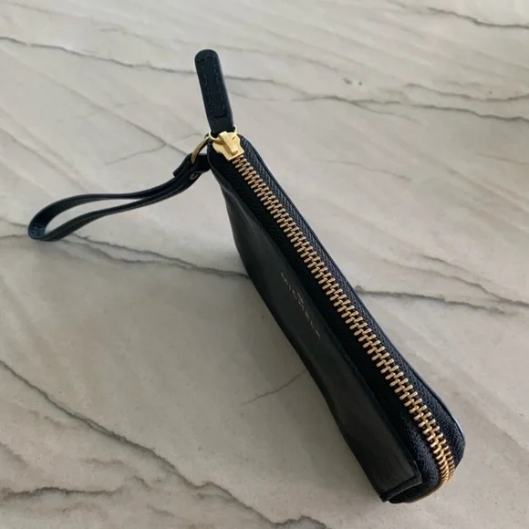 Michele Wristlet - Picture 4 of 7